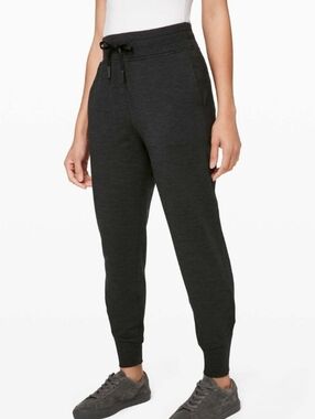 Lululemon Rest for Resilience Jogger Sz 4 Heathered Black Modal French Terry